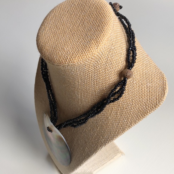 Vintage | Abalone Shell Statement Necklace - Picture 5 of 12